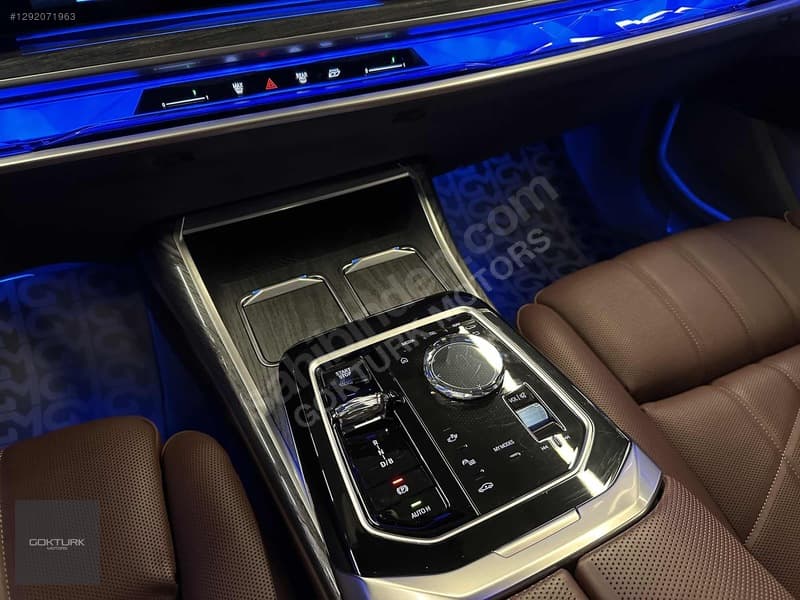 BMW i Serisi i7 M70 xDrive — 32