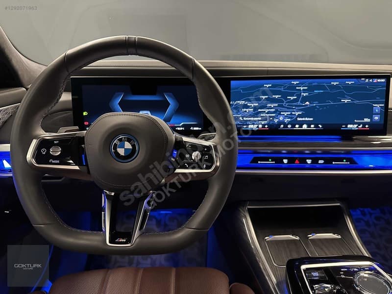BMW i Serisi i7 M70 xDrive — 12