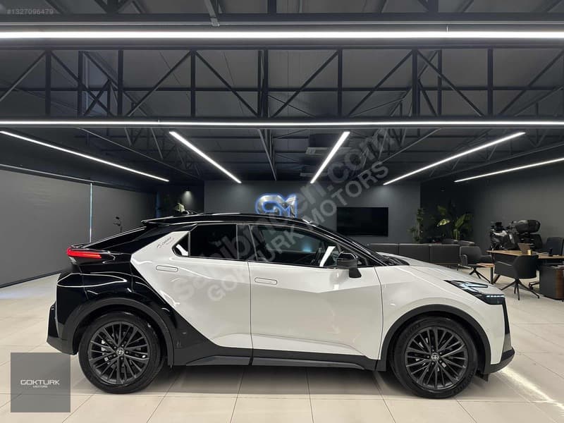 Toyota C-HR 1.8 Hybrid Passion X-Style — 7