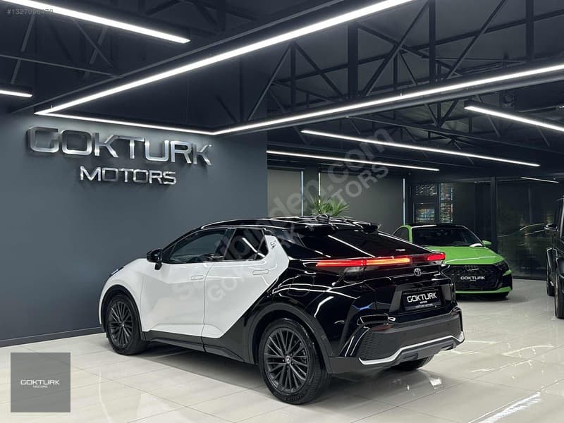 Toyota C-HR 1.8 Hybrid Passion X-Style — 6
