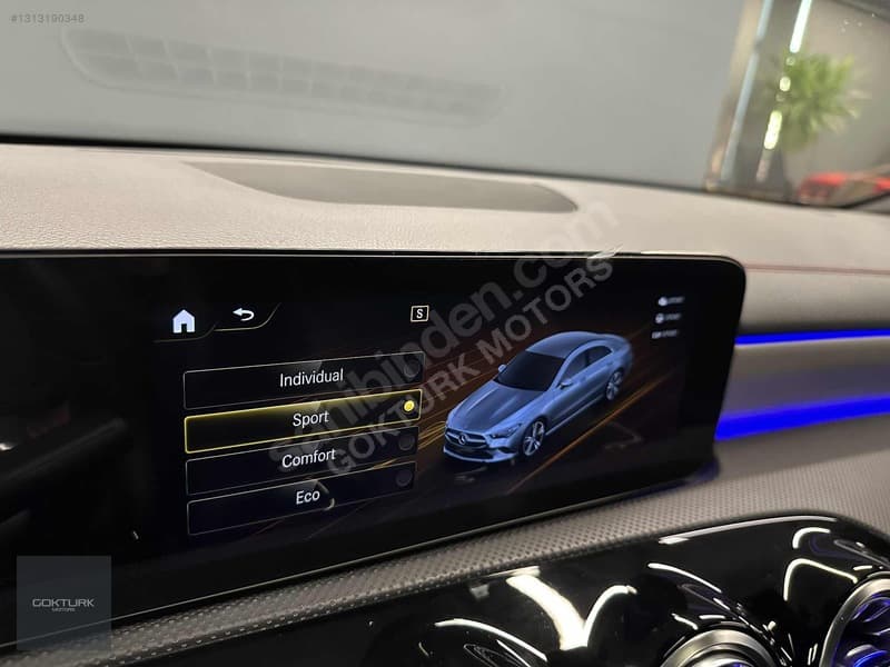 Mercedes-Benz CLA 200 AMG+ 4Matic — 18