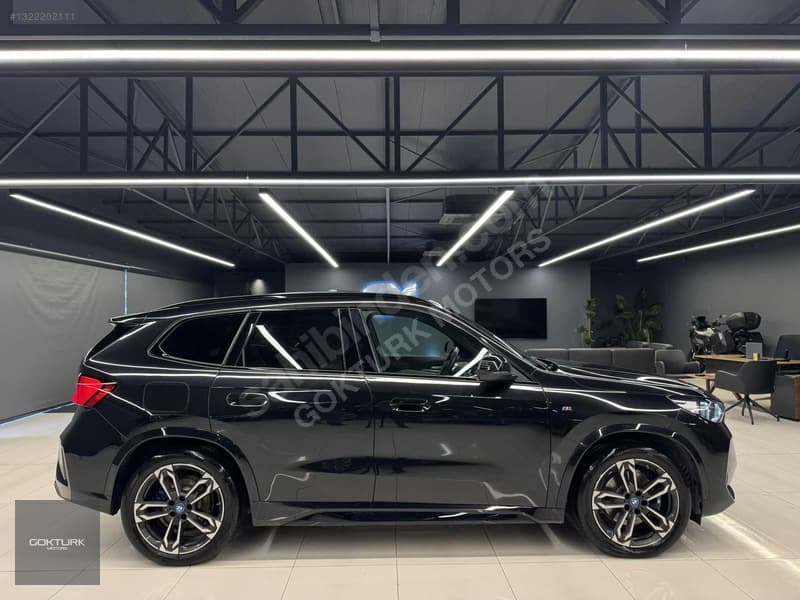 BMW X1 xDrive25e M Sport — 7