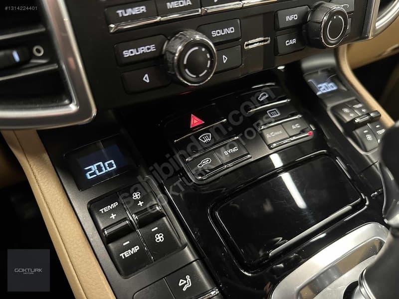 Porsche Cayenne 3.0 Diesel — 21