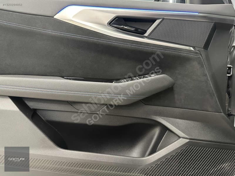 Renault Austral 1.3 Hybrid Techno Esprit Alpine — 28