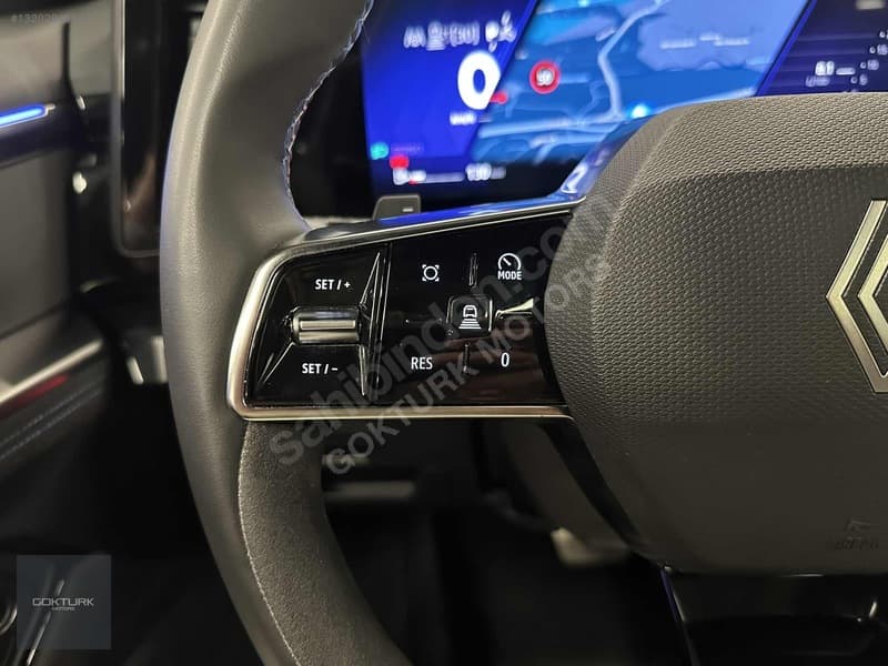 Renault Austral 1.3 Hybrid Techno Esprit Alpine — 32
