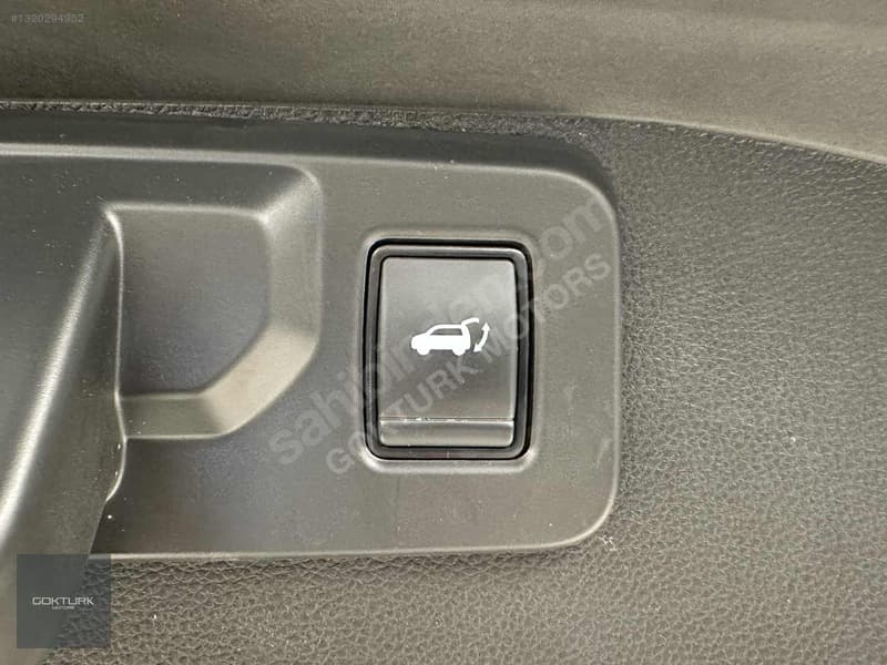 Renault Austral 1.3 Hybrid Techno Esprit Alpine — 29