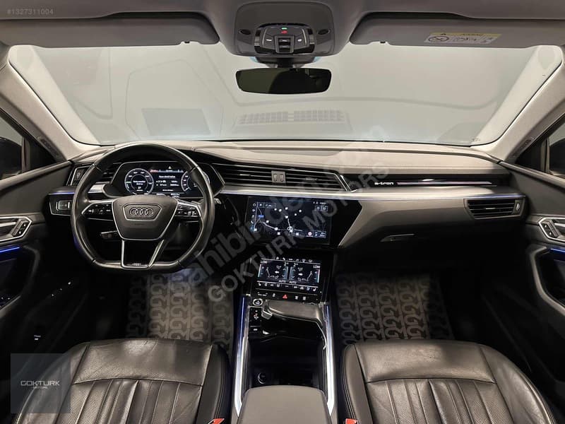 Audi e-tron 55 Quattro — 10