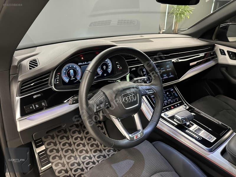 Audi Q8 45 TFSI Quattro — 11