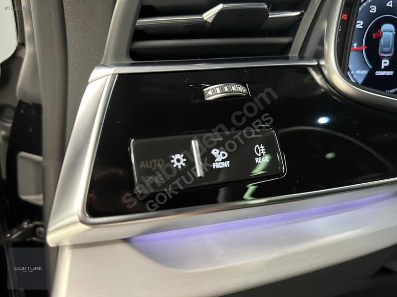 Audi Q8 45 TFSI Quattro — 29