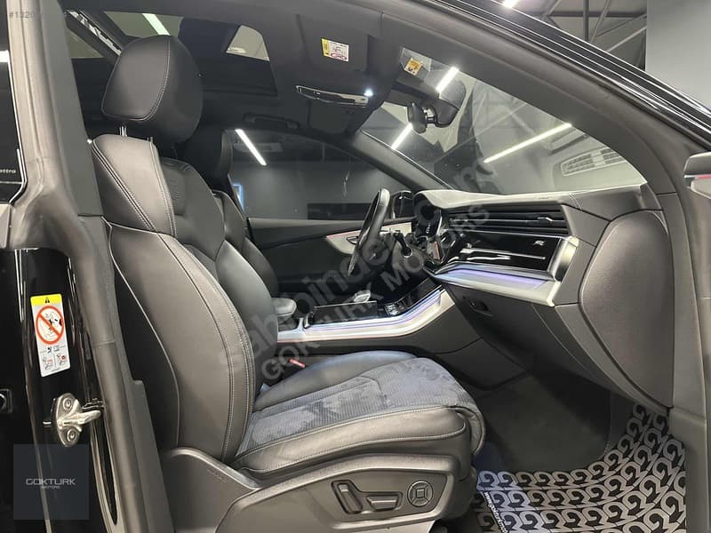 Audi Q8 45 TFSI Quattro — 14