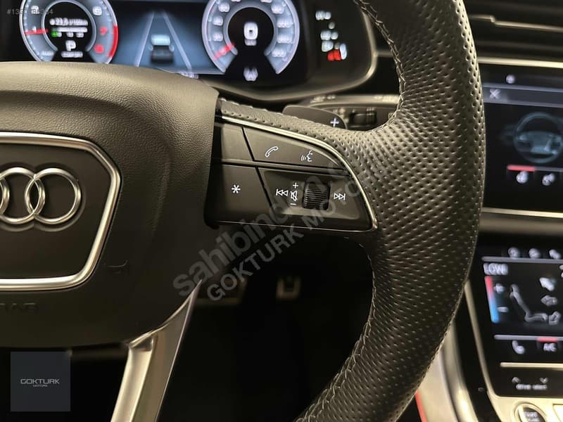 Audi Q8 45 TFSI Quattro — 32