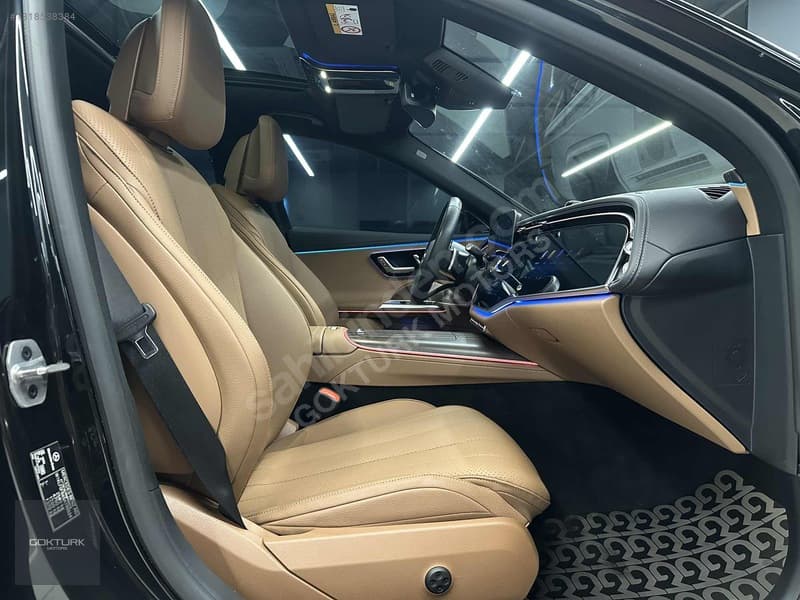 Mercedes-Benz E Serisi E 220 d AMG — 14
