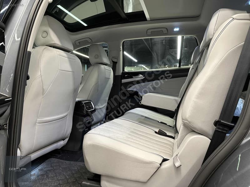 Volkswagen ID.6 Crozz Pro — 15