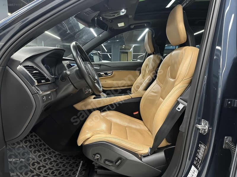 Volvo XC90 2.0 D B5 Inscription — 13