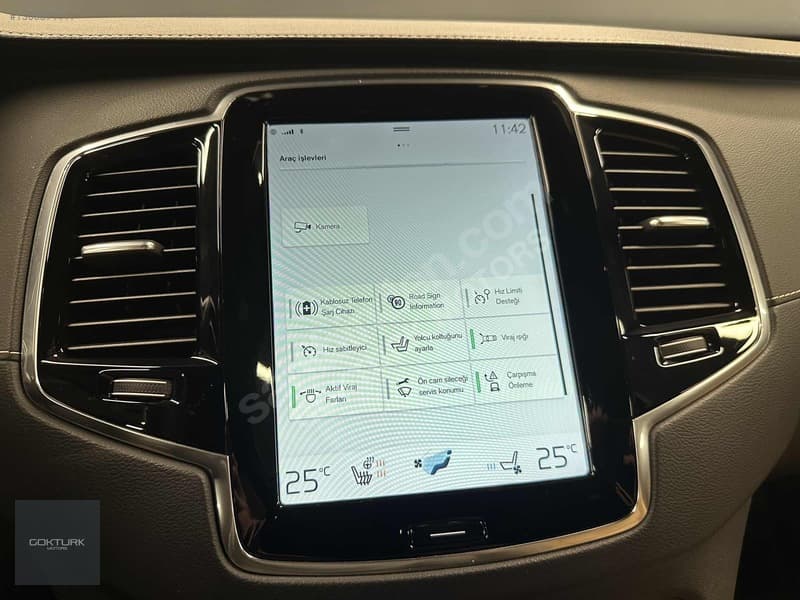Volvo XC90 2.0 D B5 Inscription — 24