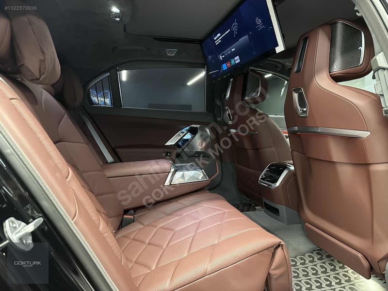 BMW i Serisi i7 M70 xDrive — 15