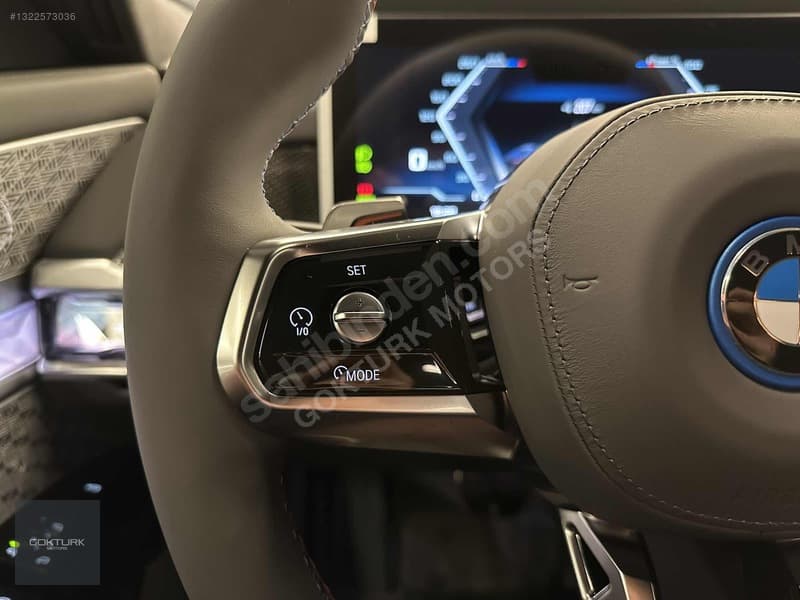 BMW i Serisi i7 M70 xDrive — 31