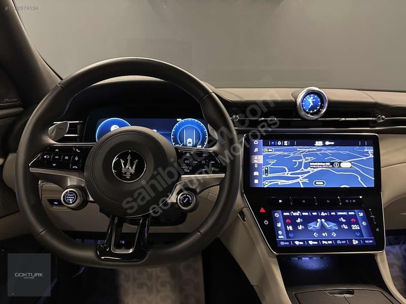 Maserati Grecale 2.0 Hybrid Modena — 11
