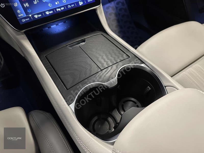 Maserati Grecale 2.0 Hybrid Modena — 21