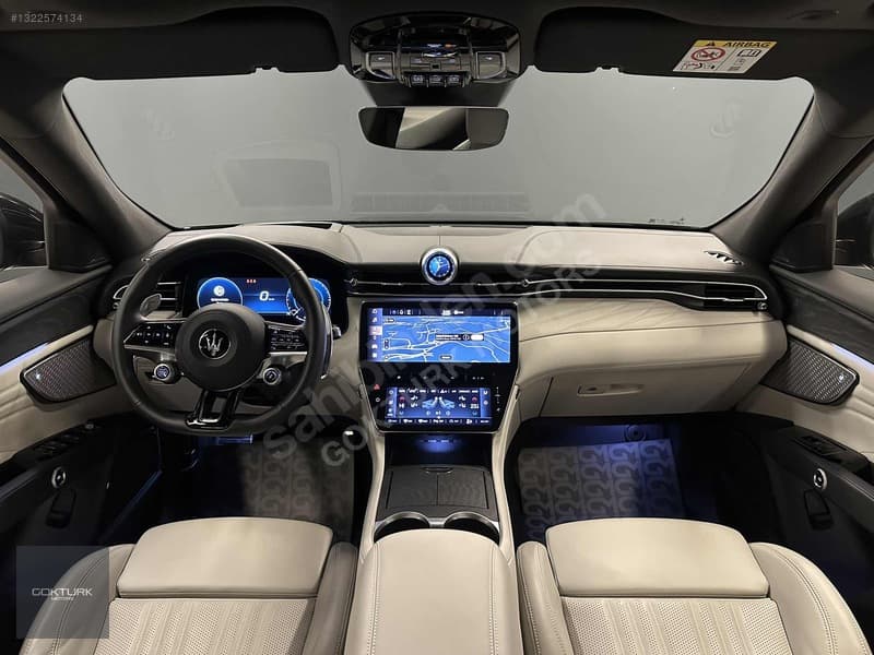 Maserati Grecale 2.0 Hybrid Modena — 12