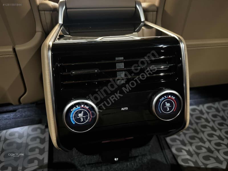 Land Rover Range Rover 4.4 V8 Autobiography P530 — 30