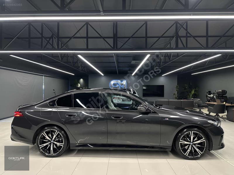 BMW 5 Serisi 520i M Sport — 7