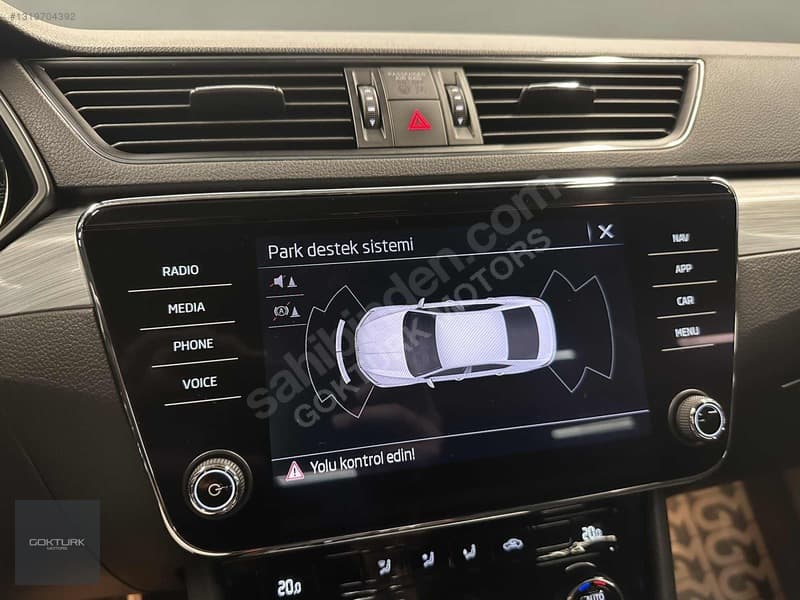 Skoda Superb 1.5 TSI Elite — 19