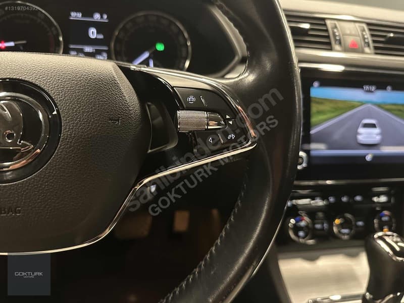 Skoda Superb 1.5 TSI Elite — 27