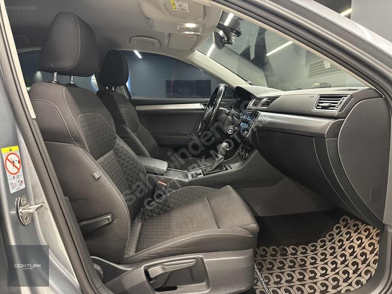 Skoda Superb 1.5 TSI Elite — 14