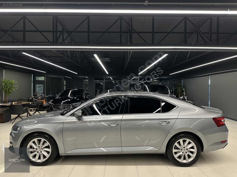 Skoda Superb 1.5 TSI Elite — 8