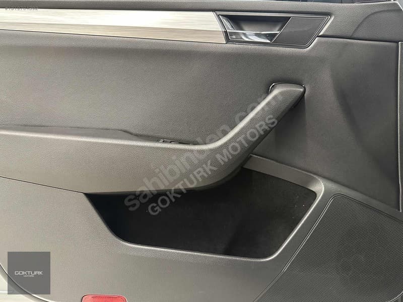 Skoda Superb 1.5 TSI Elite — 24