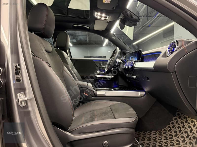 Mercedes-Benz EQB 250+ — 14