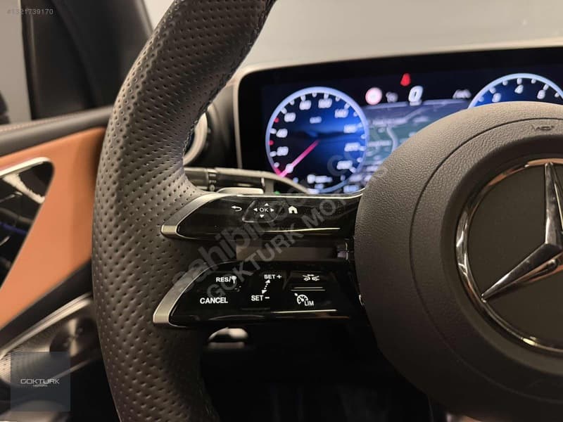 Mercedes-Benz GLC Coupe 180 AMG — 35