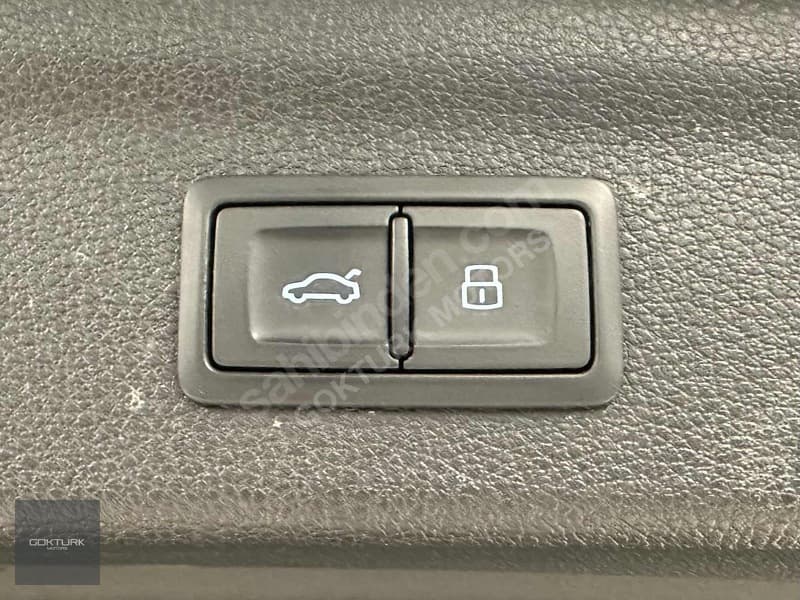 Audi Q3 35 TFSI Advanced — 25