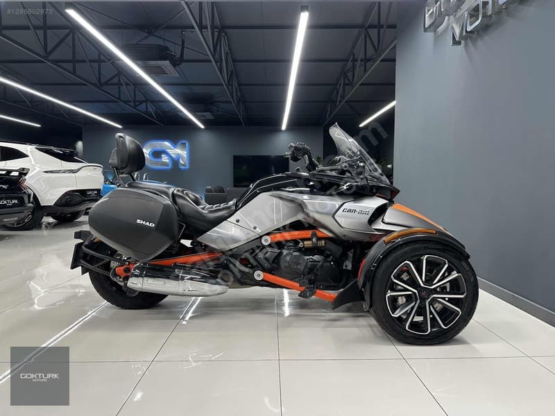 Can-Am Spyder — 7