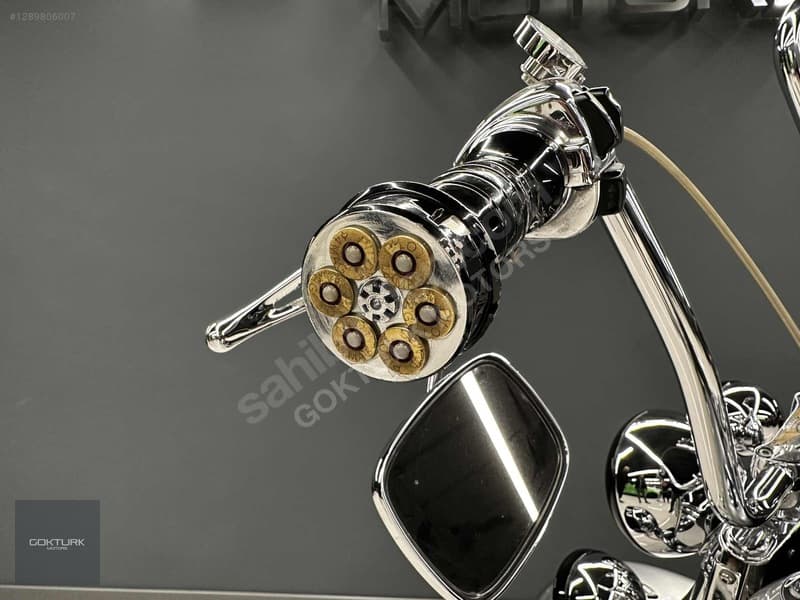 Harley-Davidson Heritage Softail Classic FLSTCI — 15