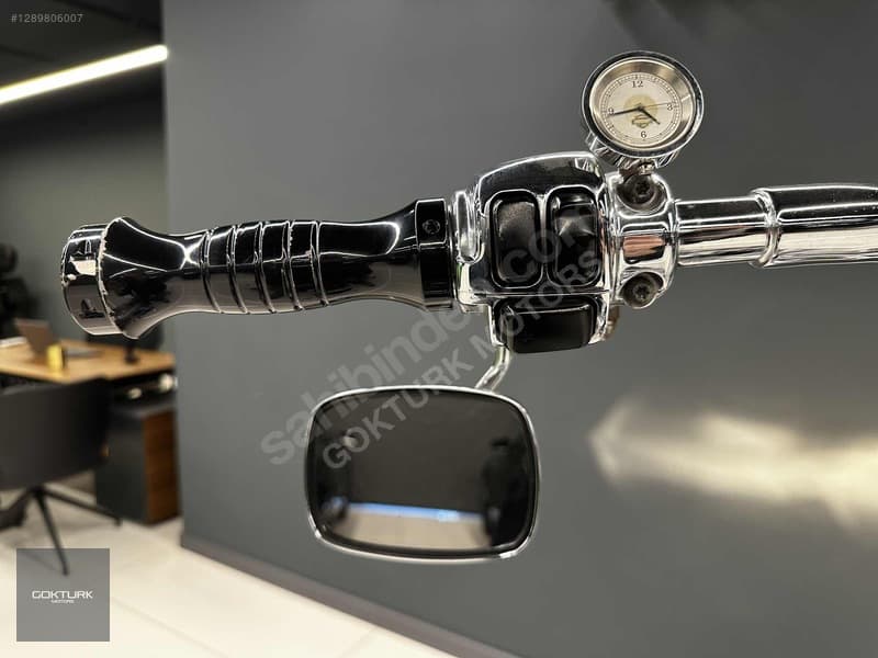 Harley-Davidson Heritage Softail Classic FLSTCI — 17