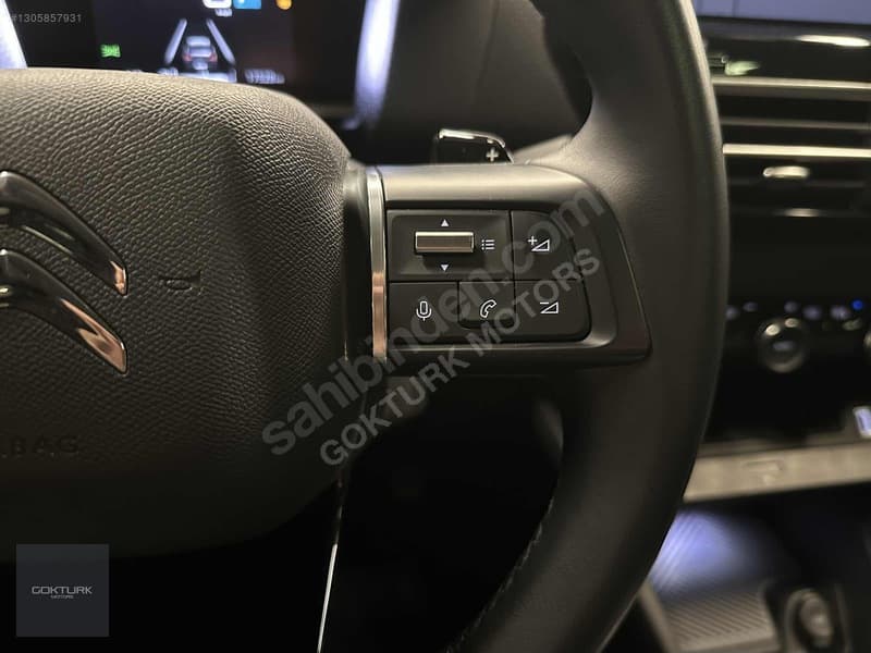 Citroen C4 X 1.2 PureTech Shine Bold — 27