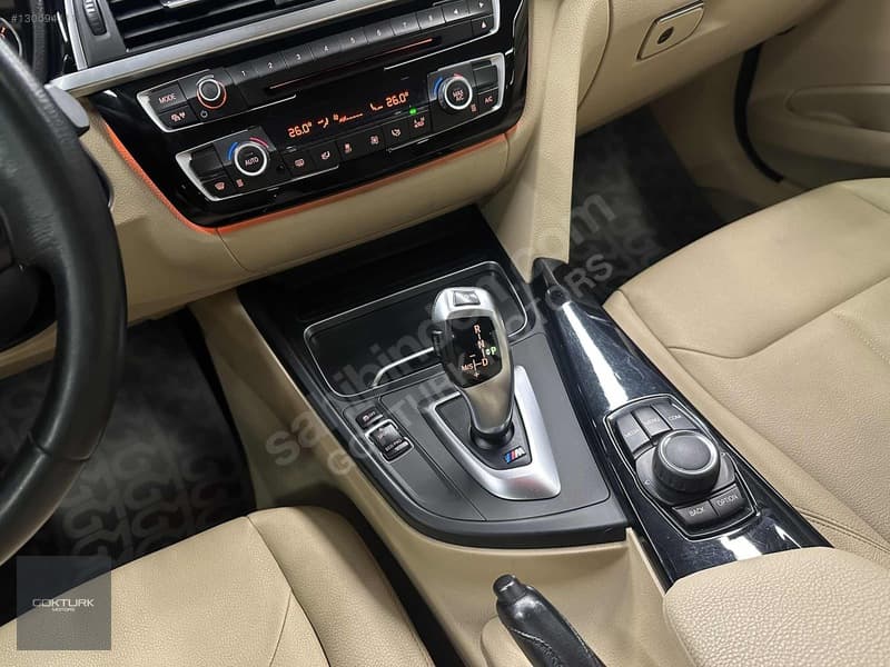 BMW 3 Serisi 320d xDrive Premium Line — 24
