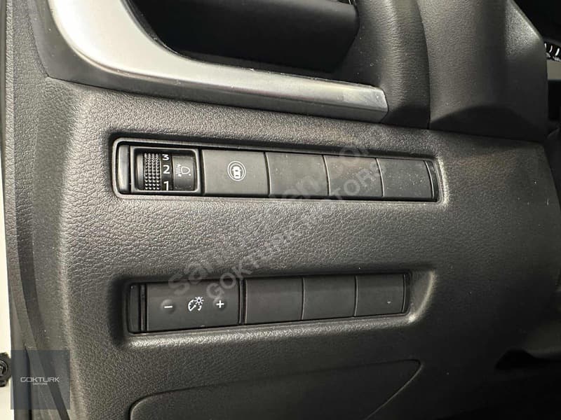 Nissan Qashqai 1.5 e-Power Skypack — 23